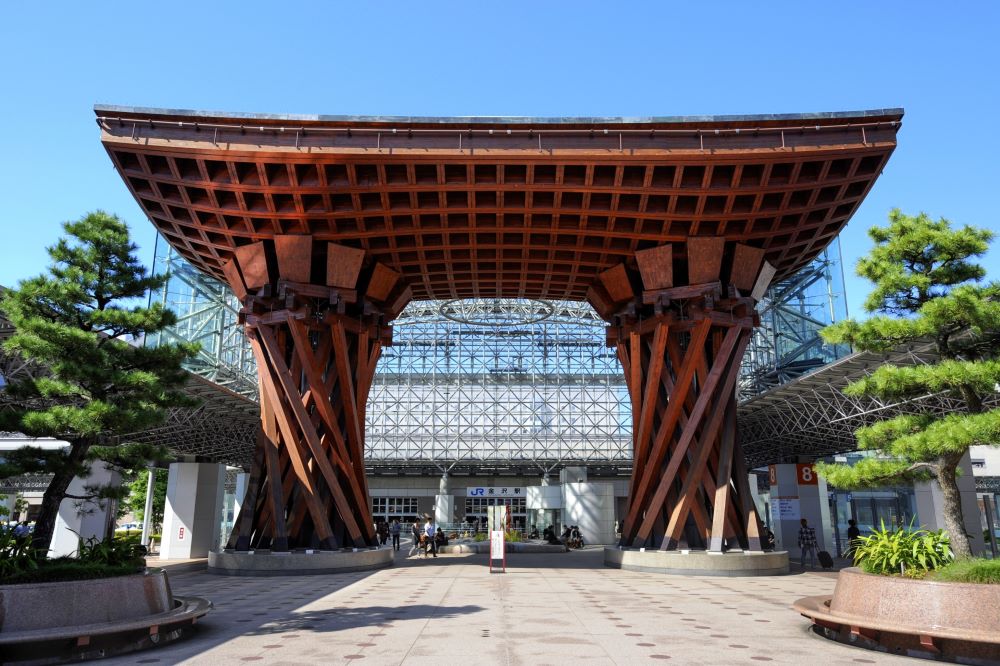 金沢駅 鼓門