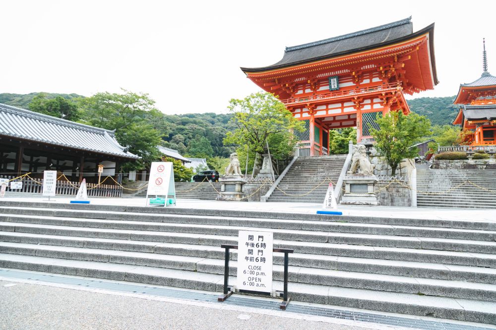 清水寺 仁王門