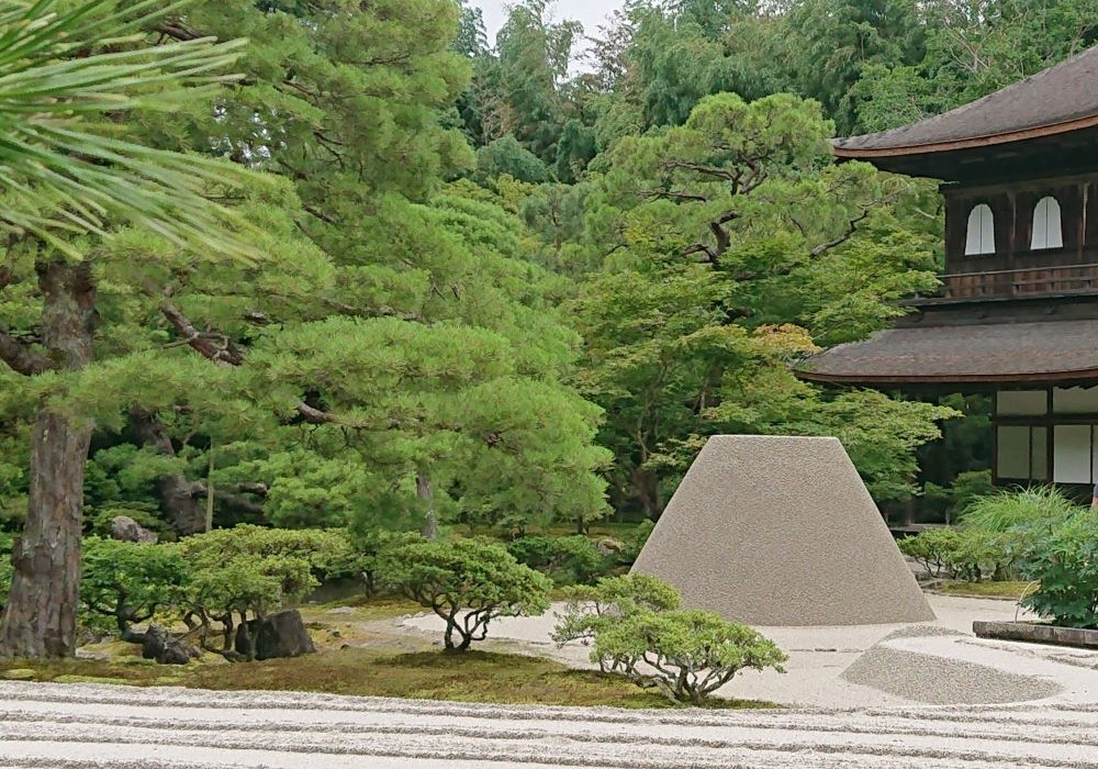 銀閣寺 盛り砂