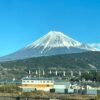 東海道新幹線から望む富士山
