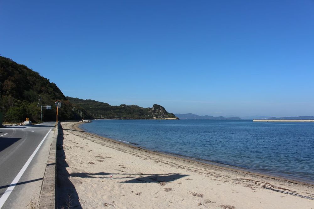 豊島 海岸沿い