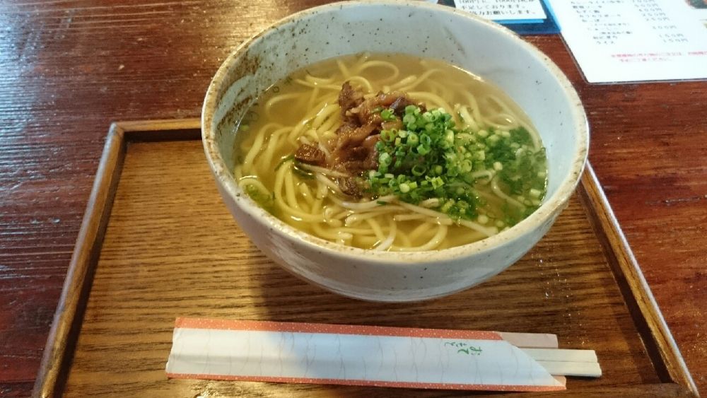 竹富島「竹の子」の八重山そば