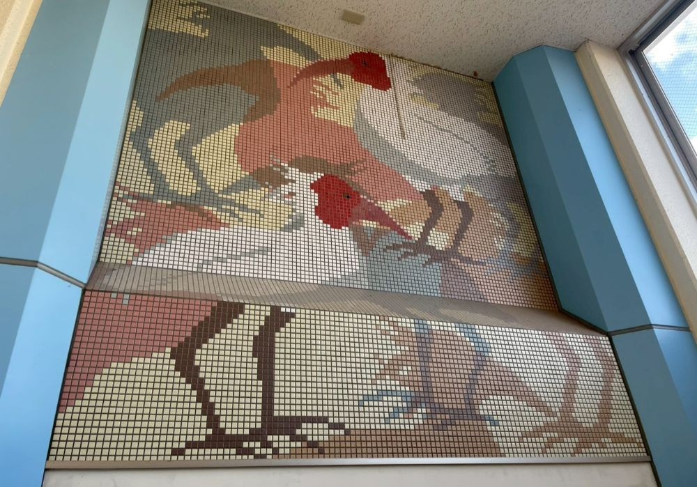 両津港 トキのタイルアート