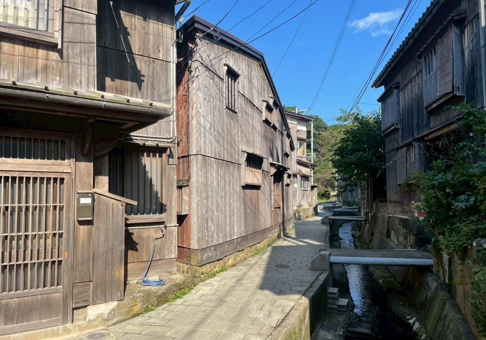 佐渡島 宿根木集落の路地