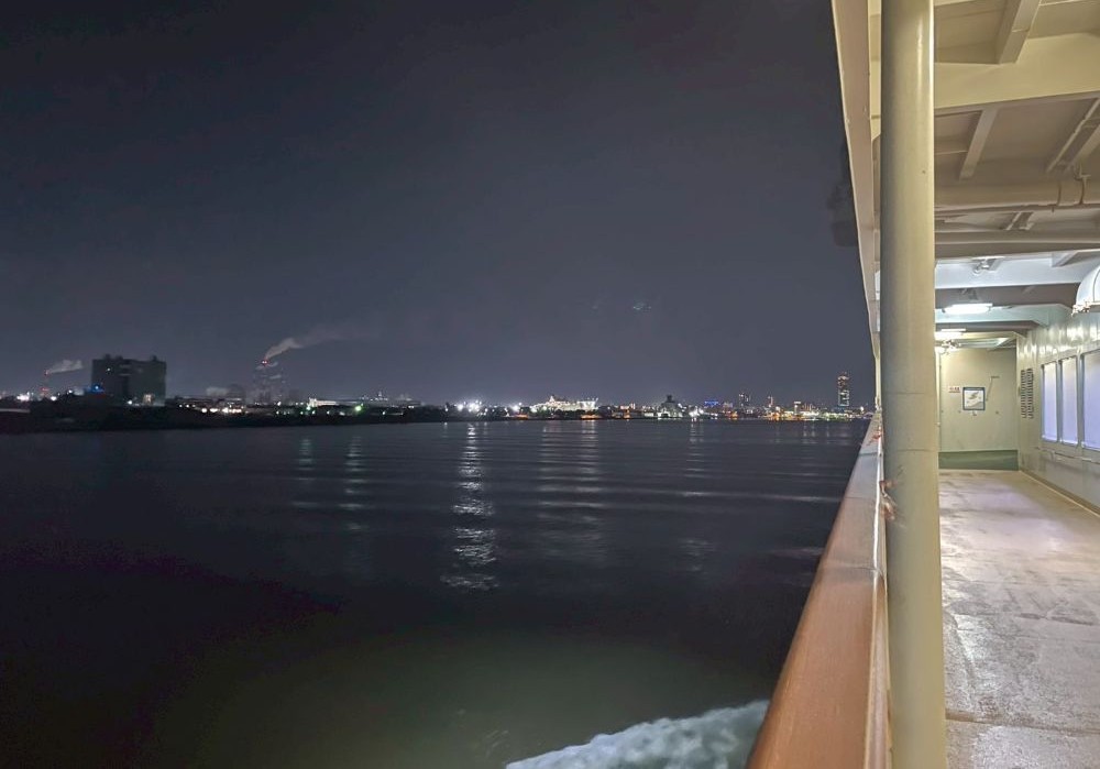 佐渡汽船 ときわ丸から見る夜景