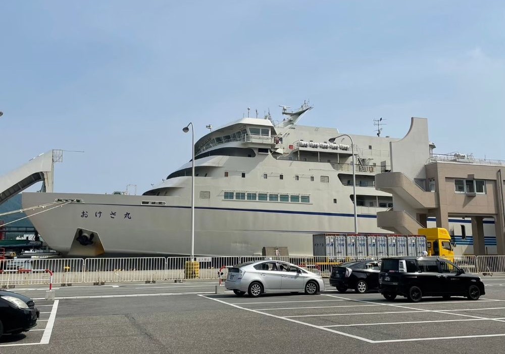 佐渡汽船 カーフェリーおけさ丸
