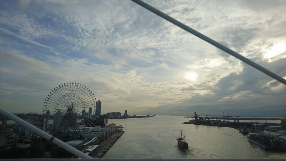 大阪から鳥取 高速バスの車窓