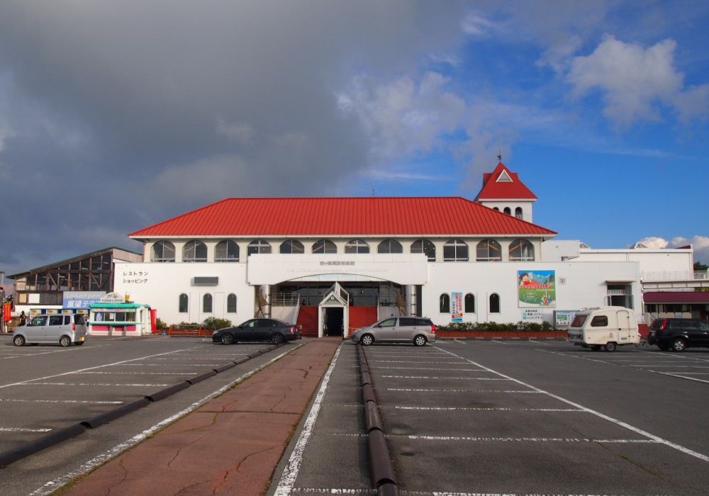 美ヶ原高原美術館・道の駅の外観