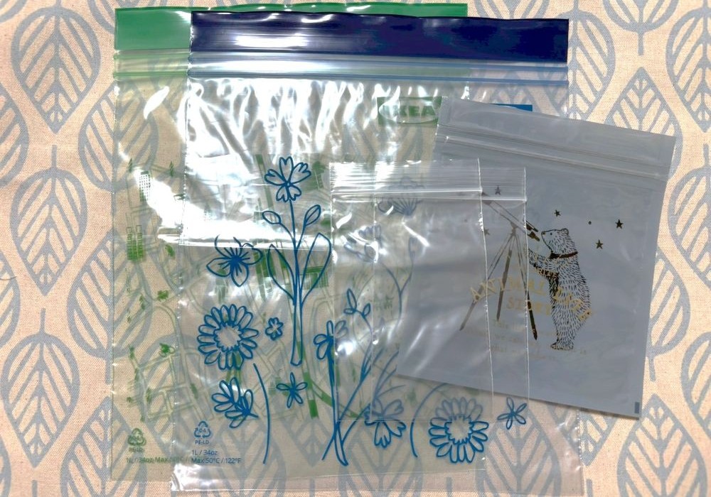 さまざまな大きさのジップロック