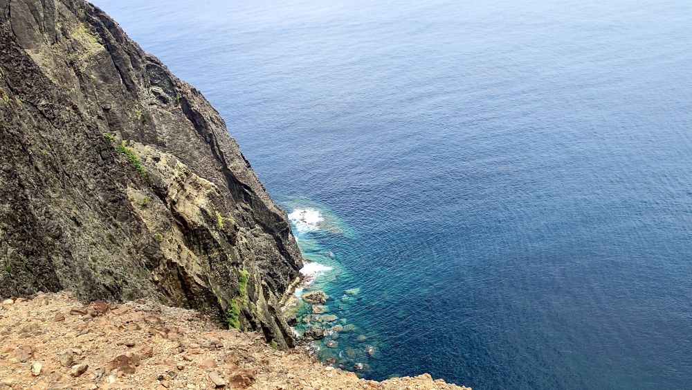 ハートロックから見下ろす海