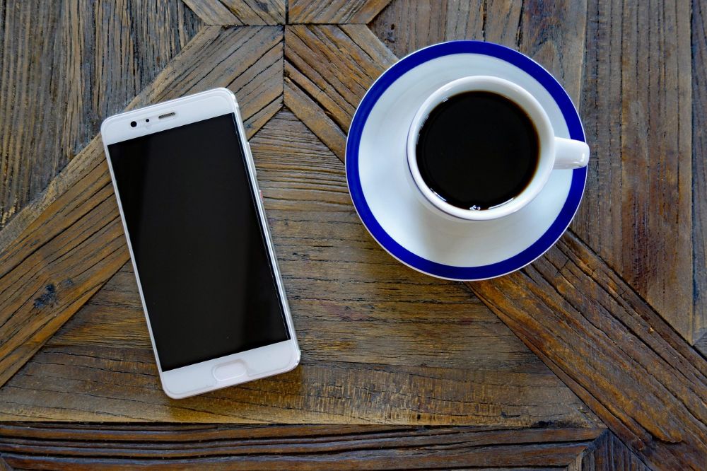 スマホとコーヒー