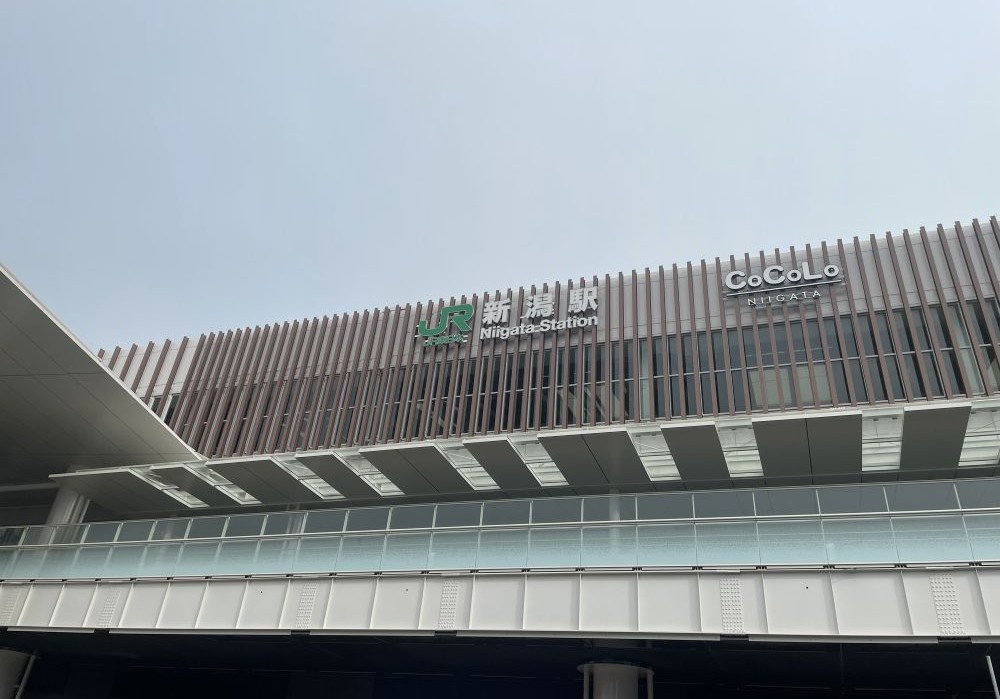 新潟駅 万代口 看板